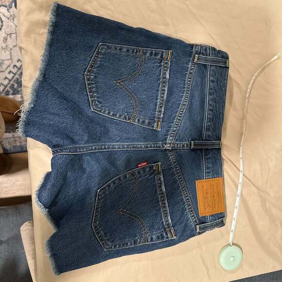 Levi's - Picture 2 of 2